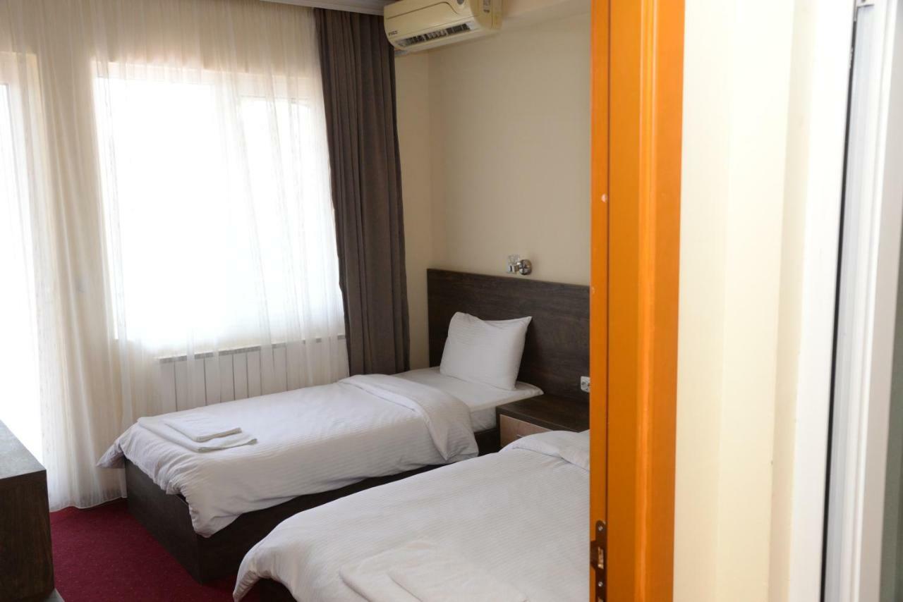 Hotel Istatov Nov Dojran Bagian luar foto