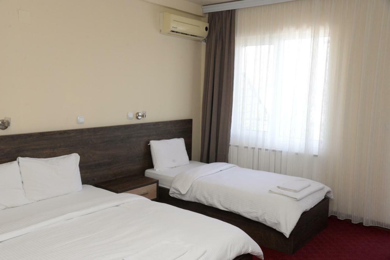 Hotel Istatov Nov Dojran Bagian luar foto