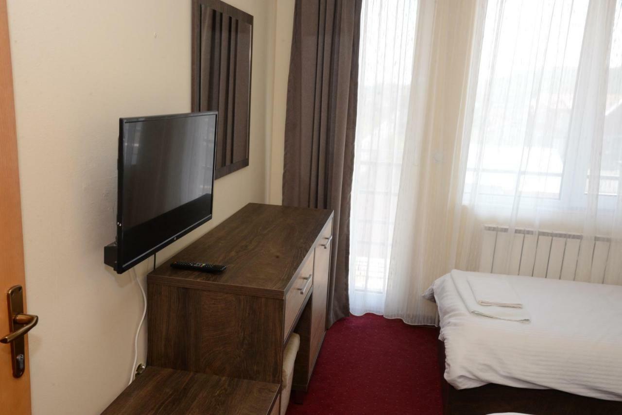 Hotel Istatov Nov Dojran Bagian luar foto